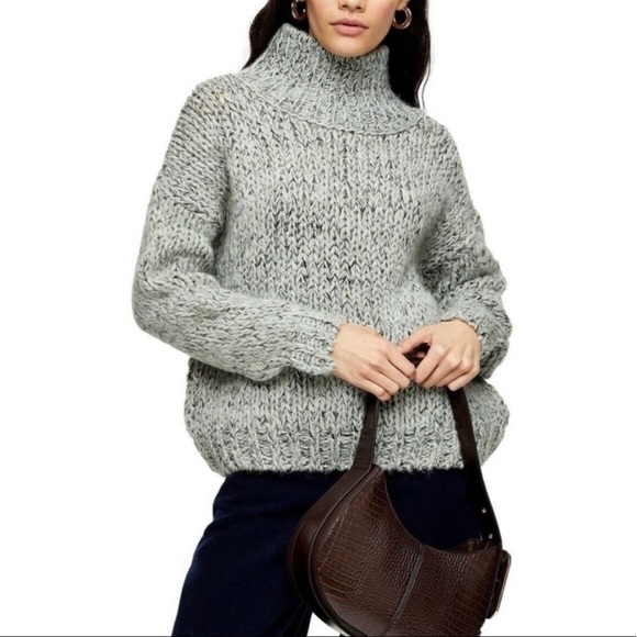 Topshop Sweaters - NWT Nordstrom Topshop Chunky Knit Funnel Neck Turtleneck Sweater ✨Size Small